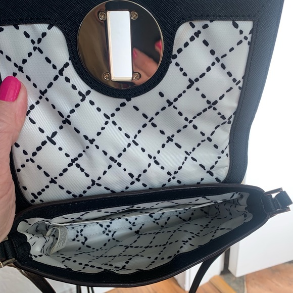 ~♠️Kate Spade New York Newbury Lane Sally Crossbody (Black)♠️~ - Picture 7 of 14
